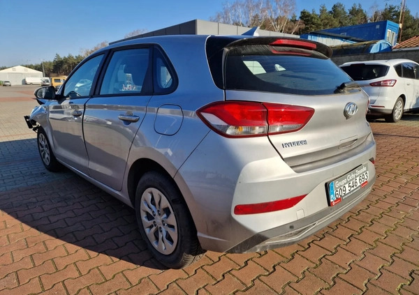 Hyundai I30 cena 33299 przebieg: 16000, rok produkcji 2023 z Pyzdry małe 106